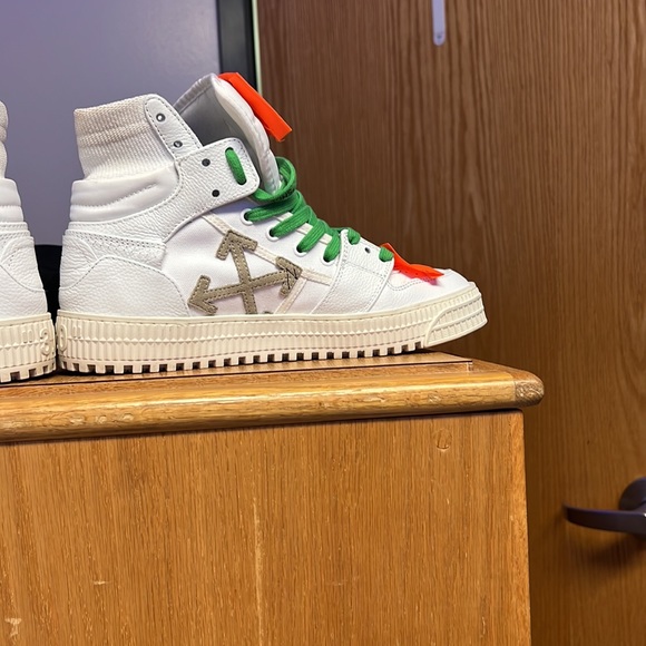OFF WHITE Court 3.0 High Top Sneaker - Picture 4 of 6